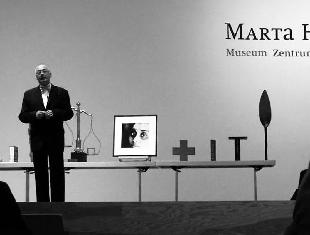 Jan Teunen bei seinem Vortrag im MARTa Herford