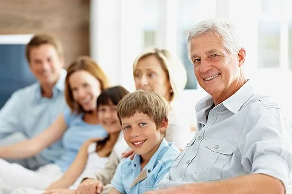 Bild: Die neun Bausteine der GenerationenBeratung