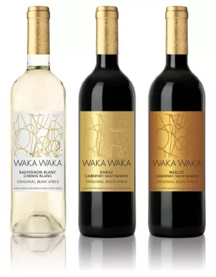 Reh Kendermann präsentiert neue Südafrika-Marke Waka Waka Bild: Reh Kendermann präsentiert neue Südafrika-Marke Waka Waka