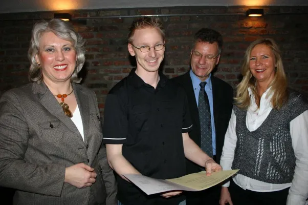 Bild: Rheinische Akademie Köln verabschiedet Staatlich geprüfte Betriebswirte – Wissen ist nicht zeitlos!