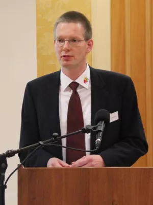 Bild: Der Blick des Juristen und des Sachverständigen auf den Wintergarten