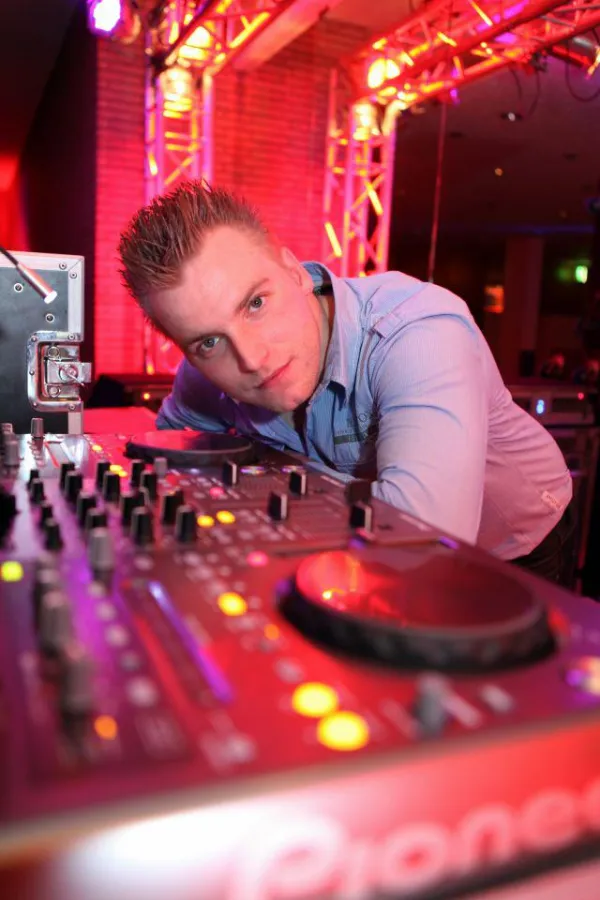 Pressebild DJ Chris Mega