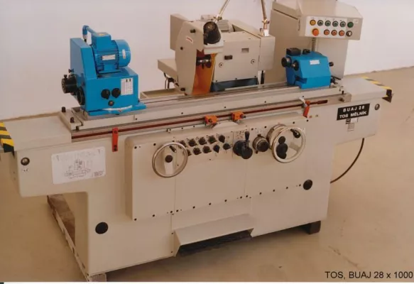 Generalüberholte Schleifmaschinen und Werkzeugfräsmaschinen auf der Resale 2009 Bild: Generalüberholte Schleifmaschinen und Werkzeugfräsmaschinen auf der Resale 2009