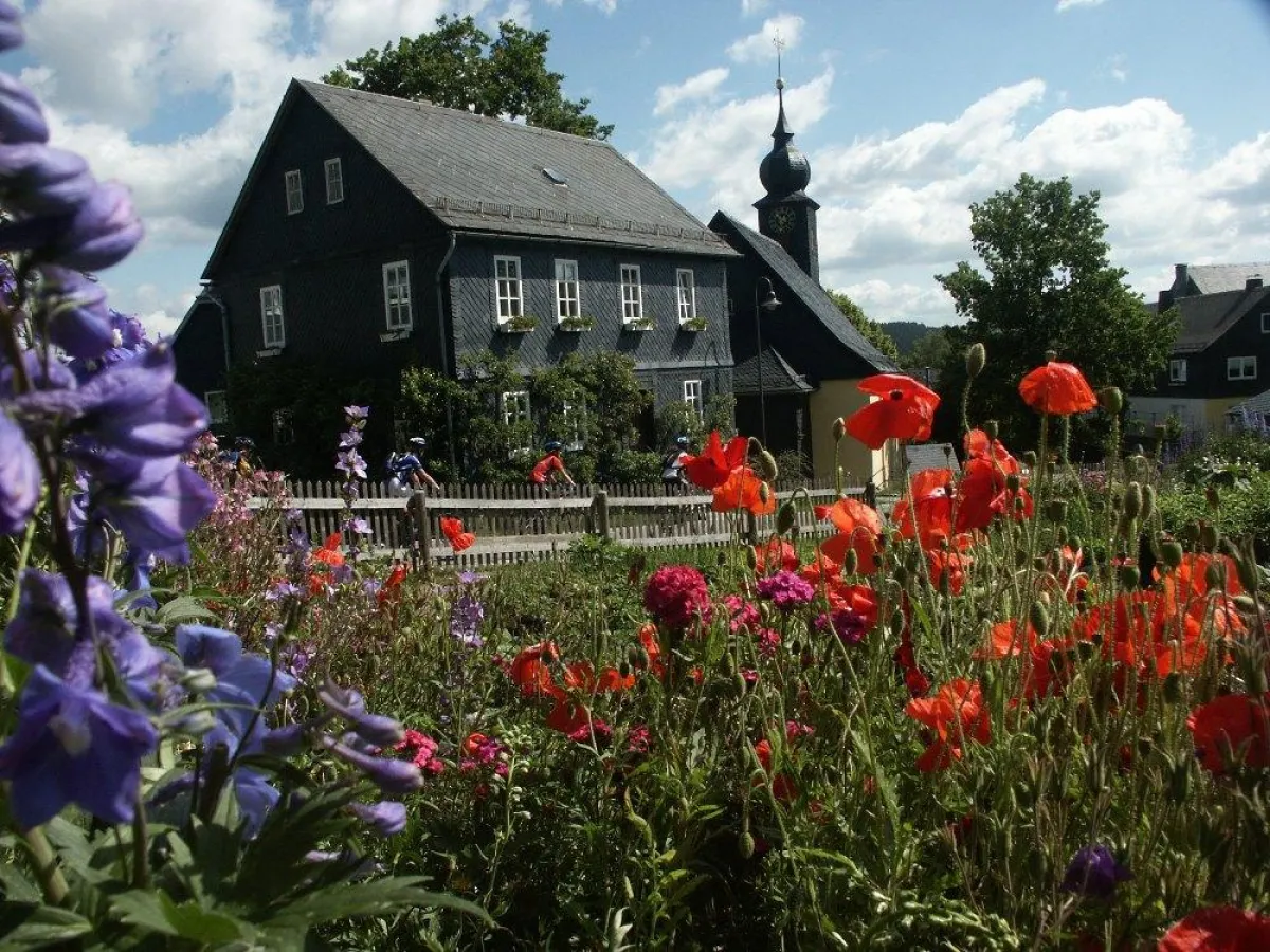 Traditionelles Schieferhaus im Naturpark Frankenwald