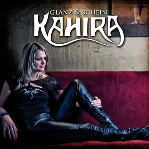 Echt. Entschlossen. Expressiv. „Glanz &Schein“ heißt das neue Album von KAHIRA Bild: Echt. Entschlossen. Expressiv. „Glanz &Schein“ heißt das neue Album von KAHIRA