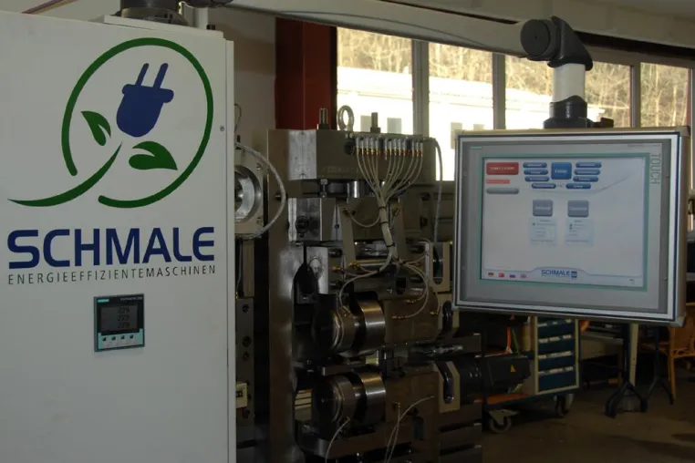 Servogewindewalze. Neue Technologie im Schmale-Baukasten Bild: Servogewindewalze. Neue Technologie im Schmale-Baukasten
