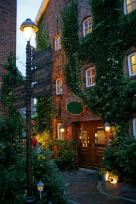 Das Green ruft: Golfarrangement heißt Golffans im Hotel Reichshof an der Nordsee willkommen Bild: Das Green ruft: Golfarrangement heißt Golffans im Hotel Reichshof an der Nordsee willkommen