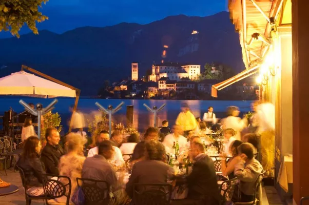 Bild: Beheizte Winterschanigärten mit Infrarotheizstrahlern