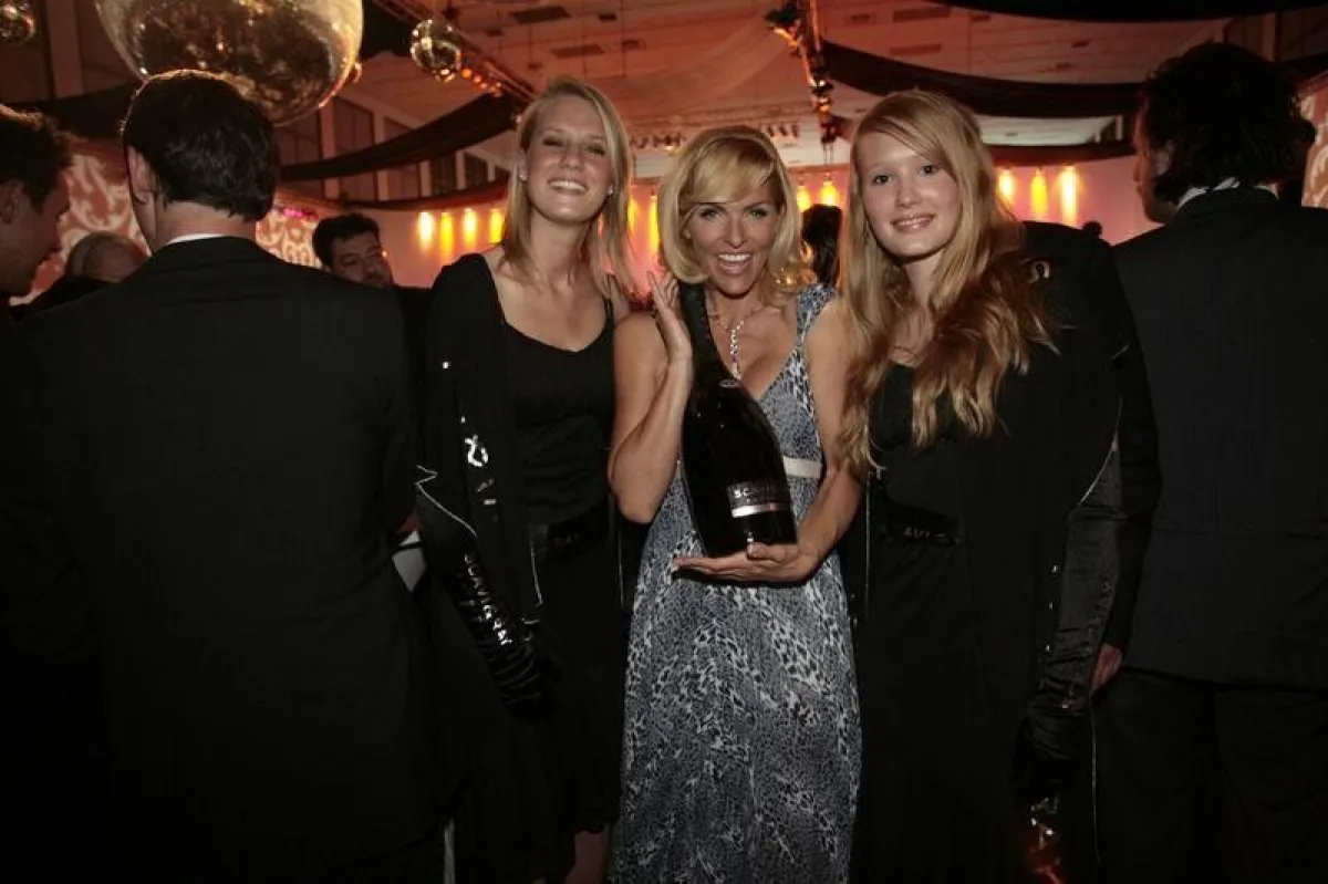 Sonja Kraus mit Scavi & Ray Jeroboam