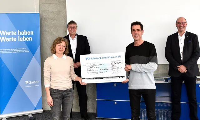 Bild: Gaiser Gebäudetechnik spendet 5.000 Euro an den APU e.V. in Ulm