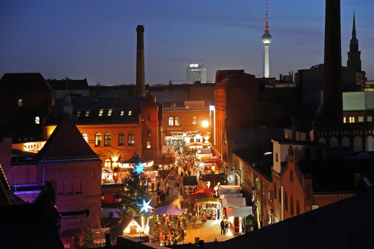 Lucia Weihnachtsmarkt in der Kulturbrauerei Berlin, 22.11. - 22.12.2021 Bild: Lucia Weihnachtsmarkt in der Kulturbrauerei Berlin, 22.11. - 22.12.2021