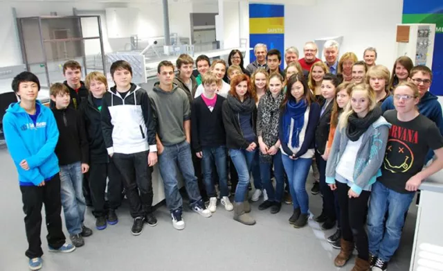 Bild: Wirtschaftsschule Kempten besucht Firmengruppe WALDNER in Wangen