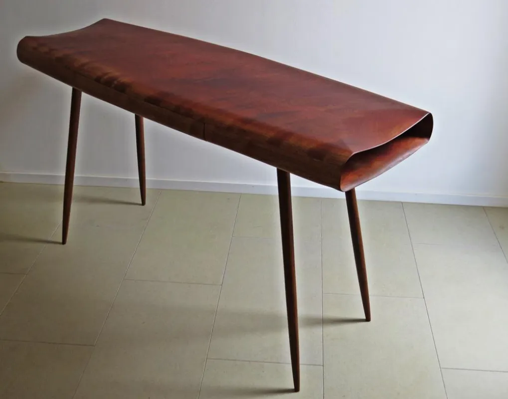 Laptop-table aere'