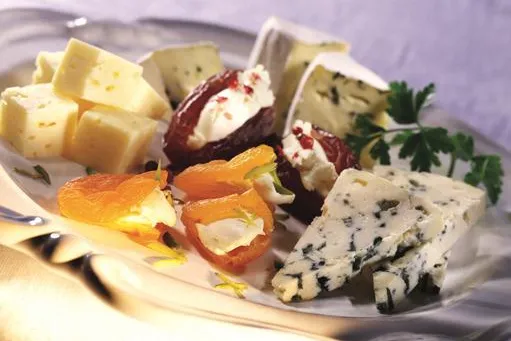 Der Expertentipp im August – Wieso isst man nach dem Essen Käse? Bild: Der Expertentipp im August – Wieso isst man nach dem Essen Käse?