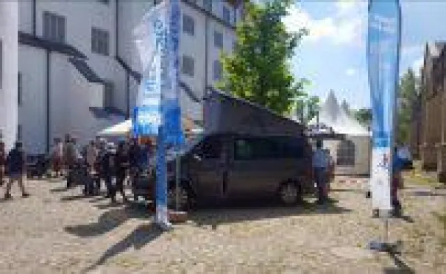 Bild: Kath präsentierte E-Mobilität von Volkswagen auf dem größten Ökomarkt Deutschlands