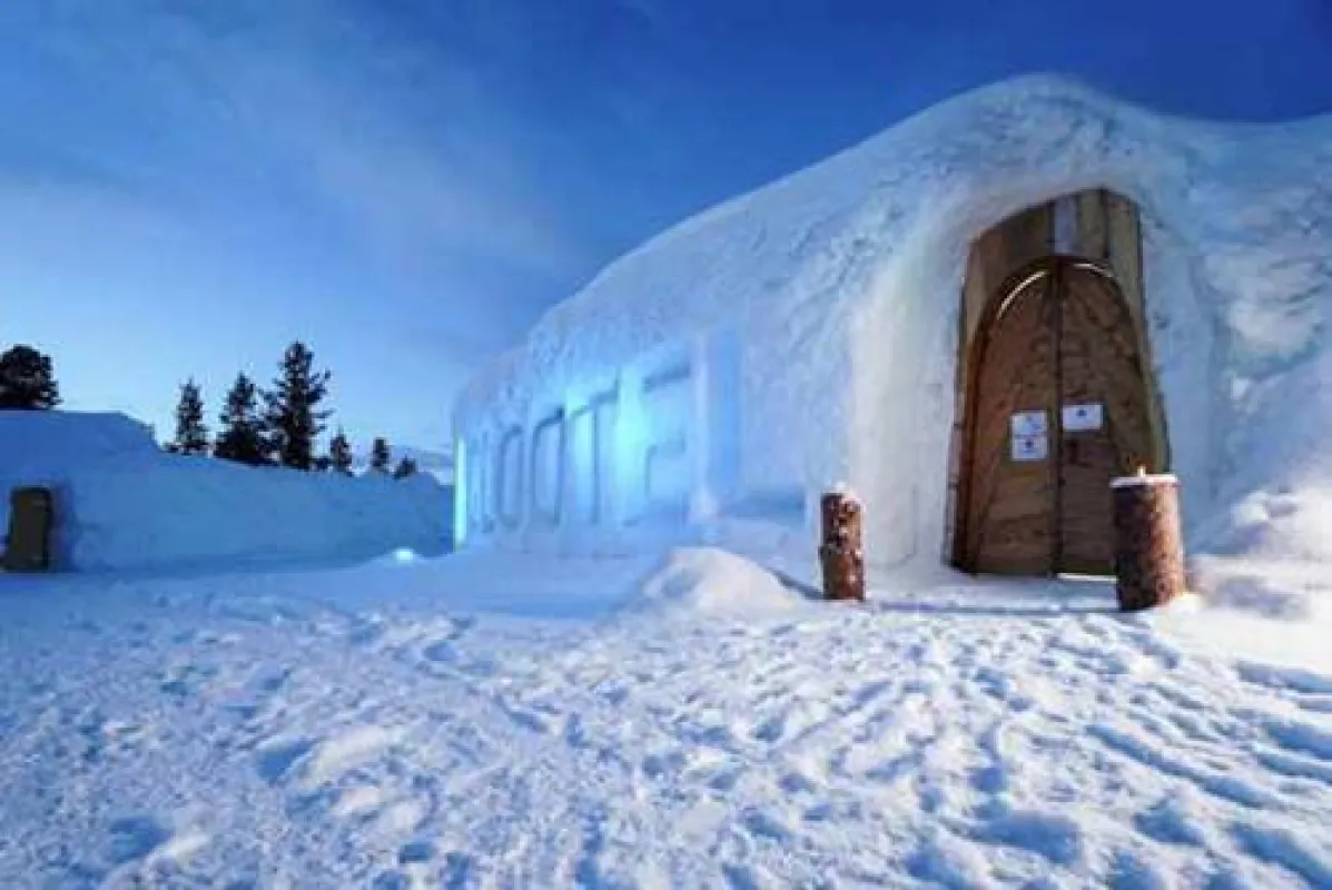 Ein Traum aus Eis und Schnee: Das Iglootel in Schwedisch Lappland