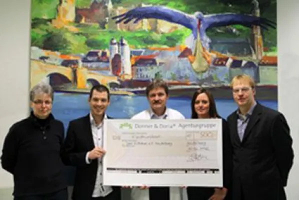 Bild: Donner & Doria spendet an den Frühchenverein