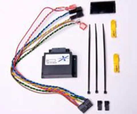 Bild: Verdeckkomfortmodul von XCar-Style auch für den Mercedes SLK R172 erhältlich