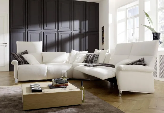 Bild: Tipps zum Sofakauf für Best Ager