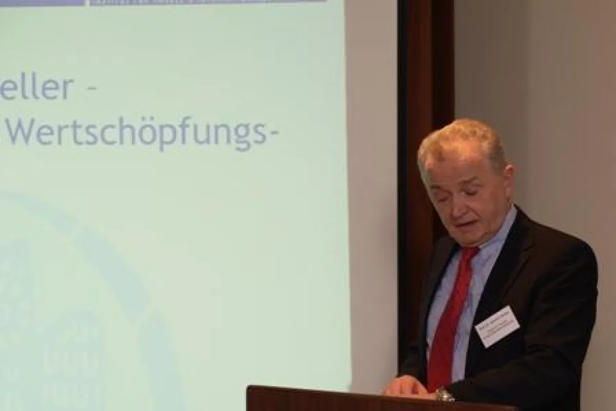 Prof,. Dr. Joachim Zentes