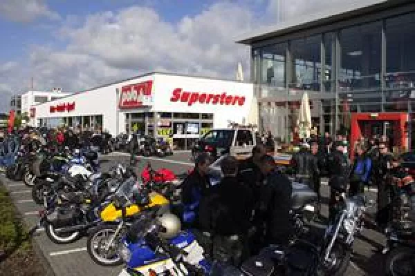 Bild: Neuer Pächter für Event-Restaurant im POLODROM Jüchen: Essen, trinken und rocken im „redhot“