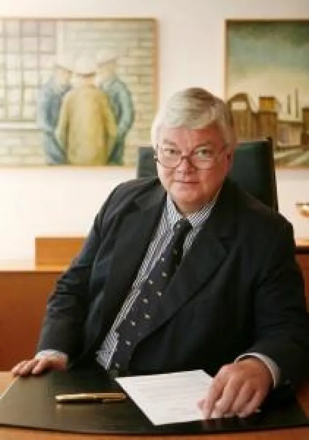 NRW-Unternehmer stärken Bodo Hombach den Rücken