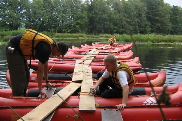 Bild: DAS AZUBI OUTDOOR-PROGRAMM VON FASZINATOUR GEHT IN DIE ZWEITE RUNDE