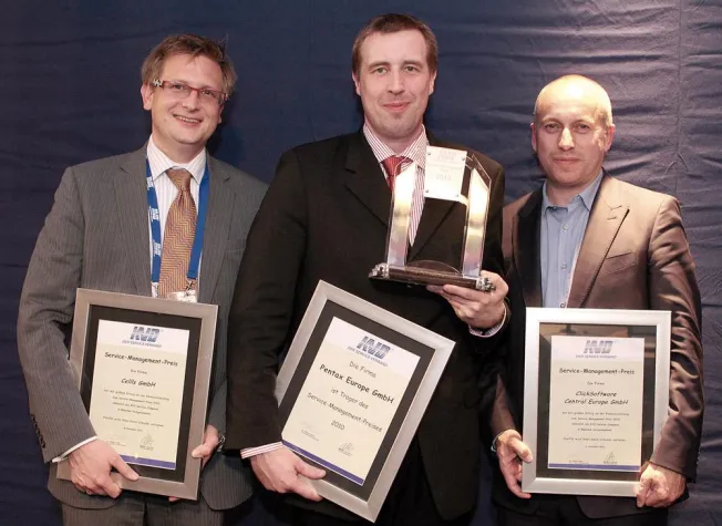 Bild: Pentax Europe GmbH gewinnt Service-Management-Preis des Kundendienst-Verband Deutschland