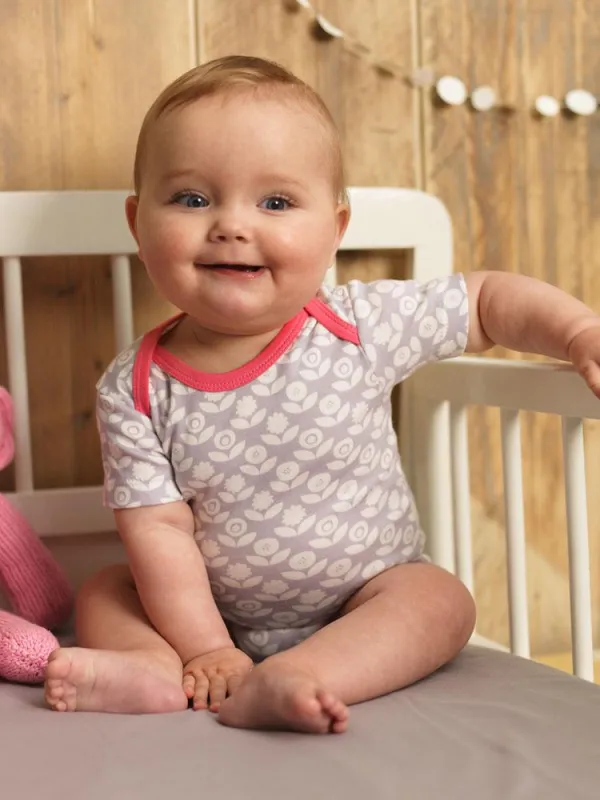 FRESK: eine neue niederländische Marke mit biologischer Babymode.