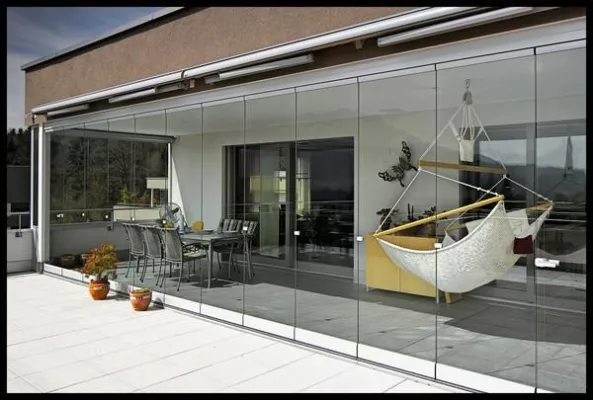 Bild: Wertsteigerung der Immobilie mit Lumon Balkon- und Terrassenverglasungen