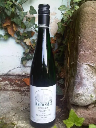 Bild: "Ergo bibamus!" 2010er EISBRUCH® PREMIUM SL, Riesling Trocken erhältlich