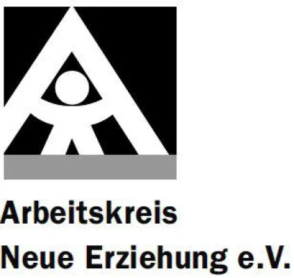 Bild: ANE verteilt Begrüßungspakete für Schulanfänger-Eltern in Berlin