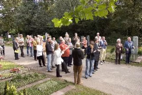 Bild: "Formen, Farben, Vielfalt – Es lebe der Friedhof"