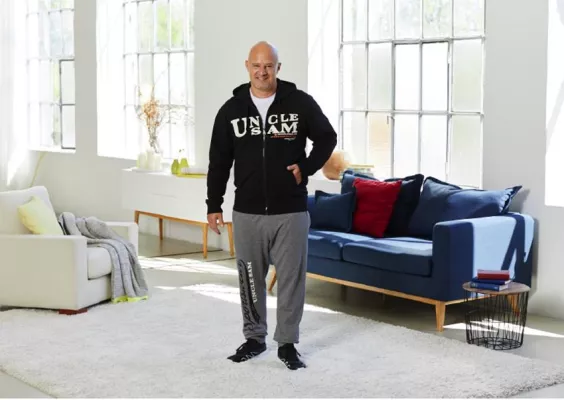 Bild: „Deffi“ Steves zeigt fluffige Sportswear