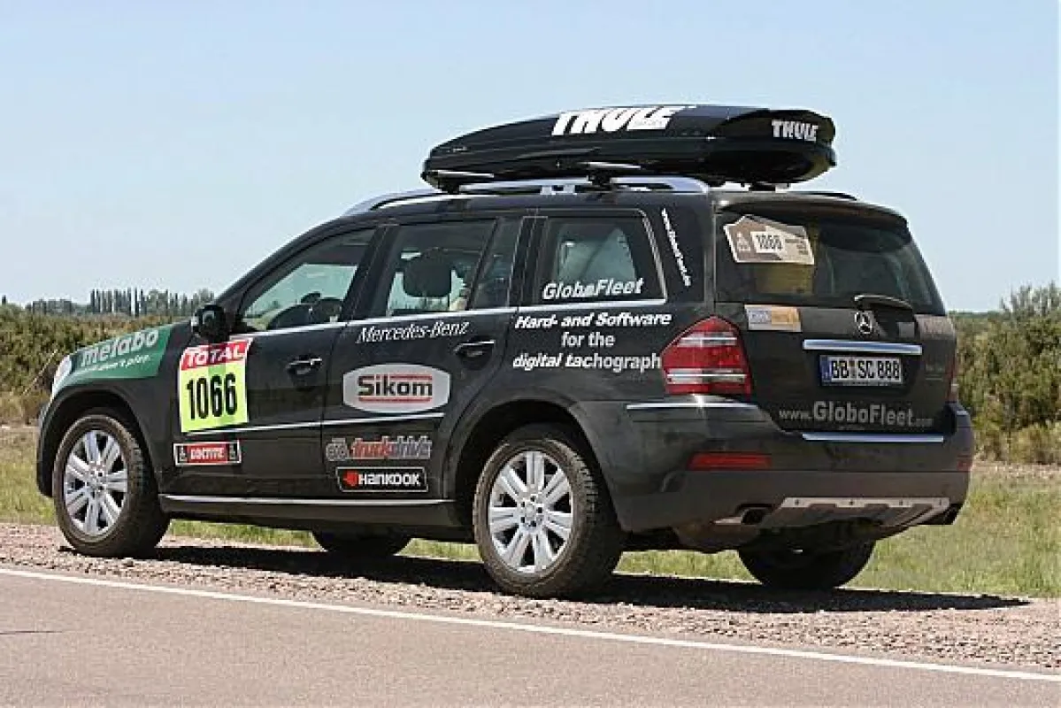 Das Presseauto der Rallye Dakar 2012