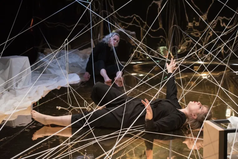 Bild: "La Voix Humaine - Die Menschliche Stimme" - ein theatrales Experiment in Aachen