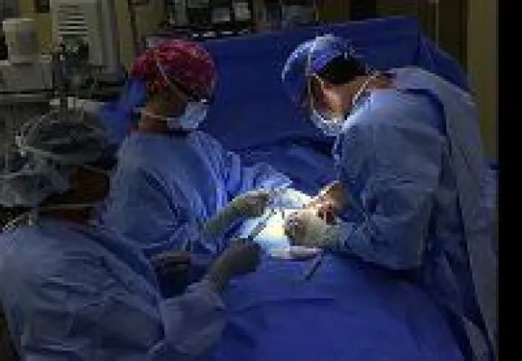 Bild: Lebensechtes chirurgisches Training am künstlichen Patienten