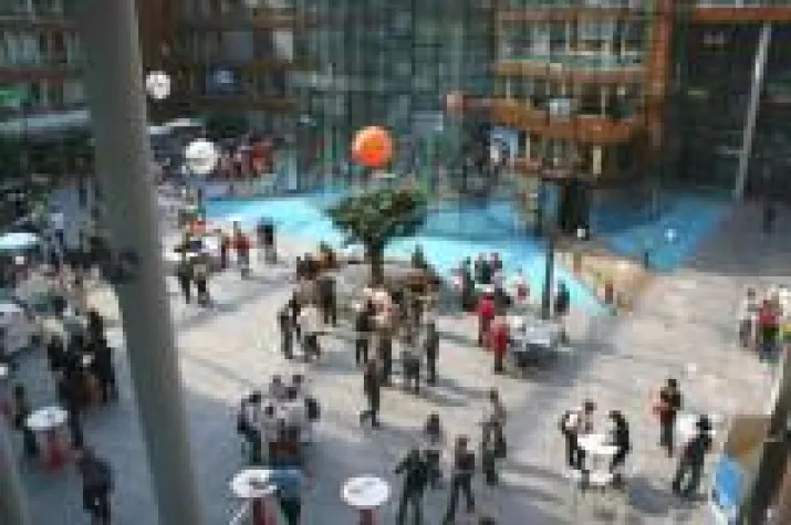 Blick hinter die Kulissen bei der IABG Bild: Blick hinter die Kulissen bei der IABG