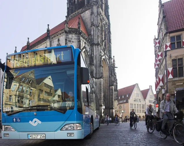 Bild: Bargeldloses Bezahlen in Münster mit E-Ticketing-Lösung der IVU