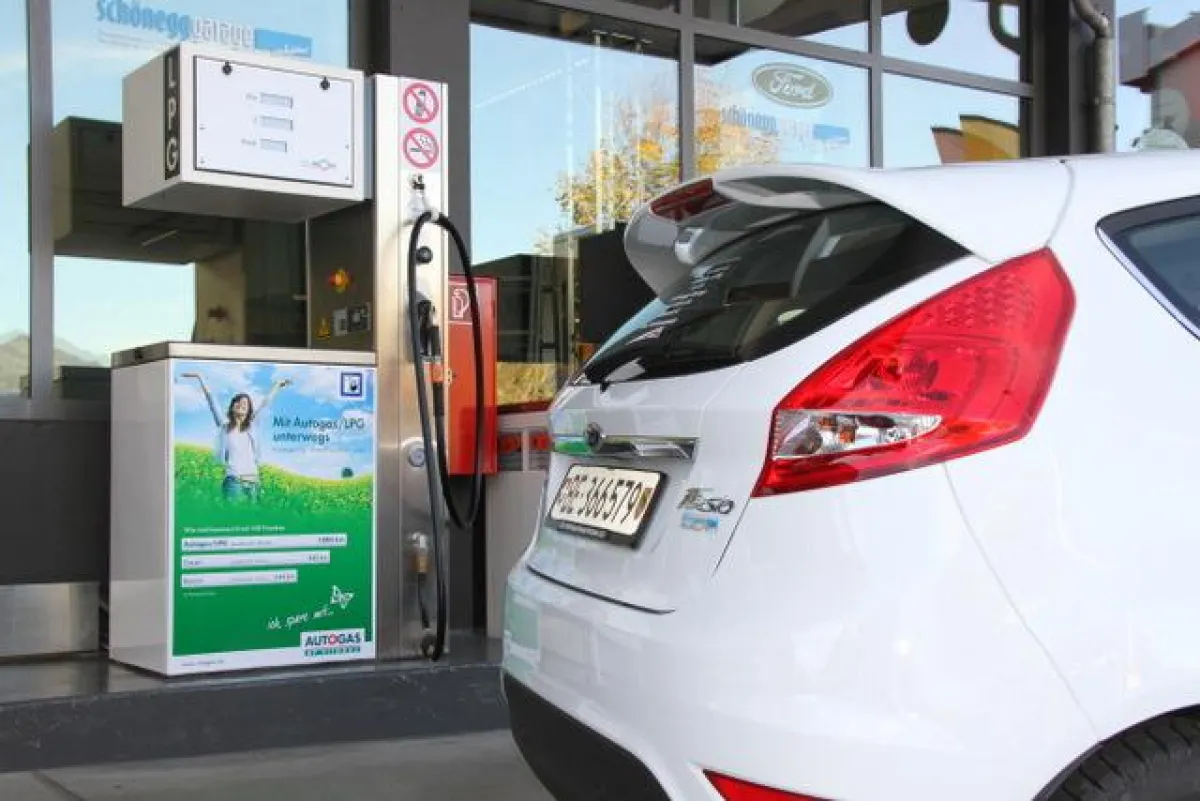 Die 50. Autogastankstelle an der Schönegg Garage Spiez