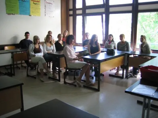 Engel AG hält Vortrag am Grimmelshausen Gymnasium Bild: Engel AG hält Vortrag am Grimmelshausen Gymnasium