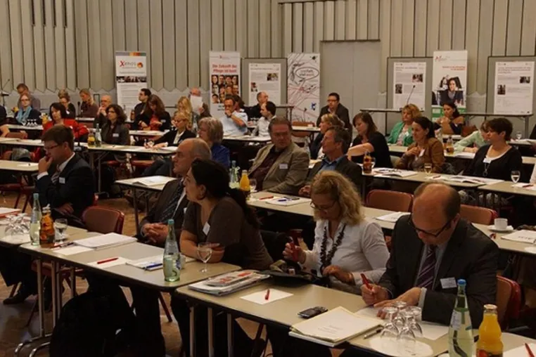 Bild: XENOS-Projekte verbreiten gute Ideen zu Fachkräftesicherung und Diversity in der Gesundheitsbranche