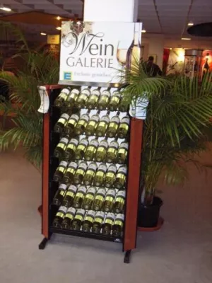 Bild: Wein für Kenner und Genießer attraktiv platziert