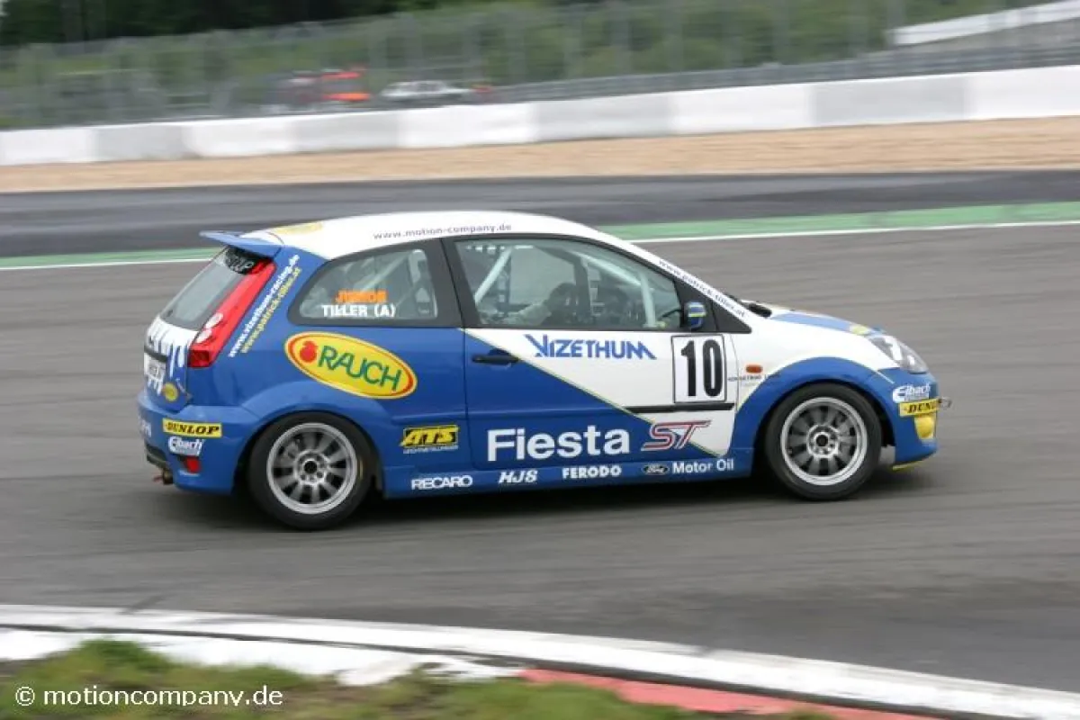 Patrick Tiller im Ford Fiesta ST Cupfahrzeug auf dem Nürburgring