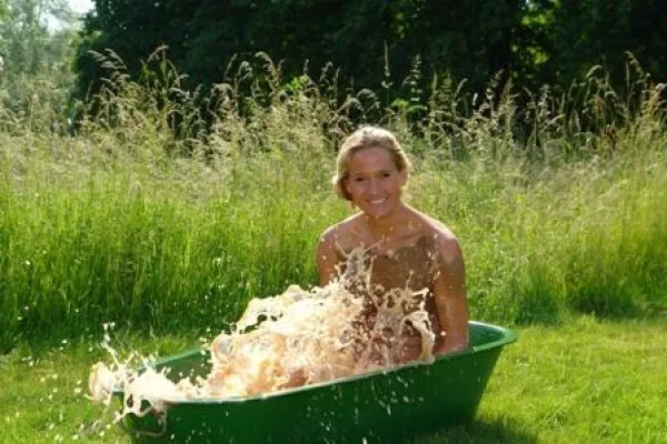 Bild: BollAnt’s im Park: Wellness wie anno dazumal - Felke-Therapie mit Lehmbad und Sprung in die Nahe