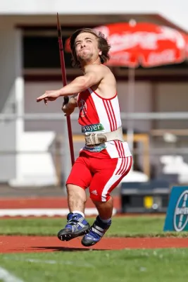 Bild: Beautiful Sports stellt Charity-Kalender 2012 vor