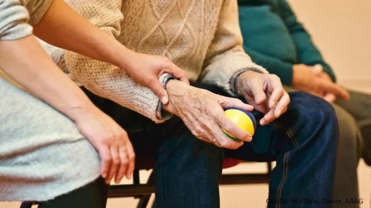 Bild: Care-Arbeit und Teilzeit: langfristige Folgen für Frauen