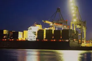 Die Schifffahrtskrise bewältigen Bild: Die Schifffahrtskrise bewältigen