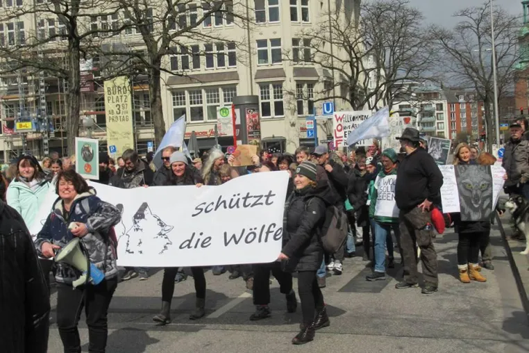 Bild: Demo "Der Wolf soll bleiben!"