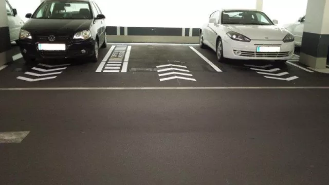 Bild: Parkhäuser: Lösung für enge Parkplätze gefunden